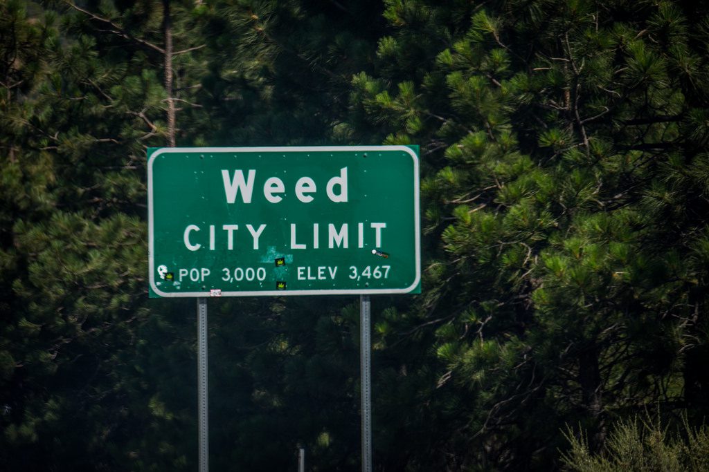 Population, Weed, California, Sign