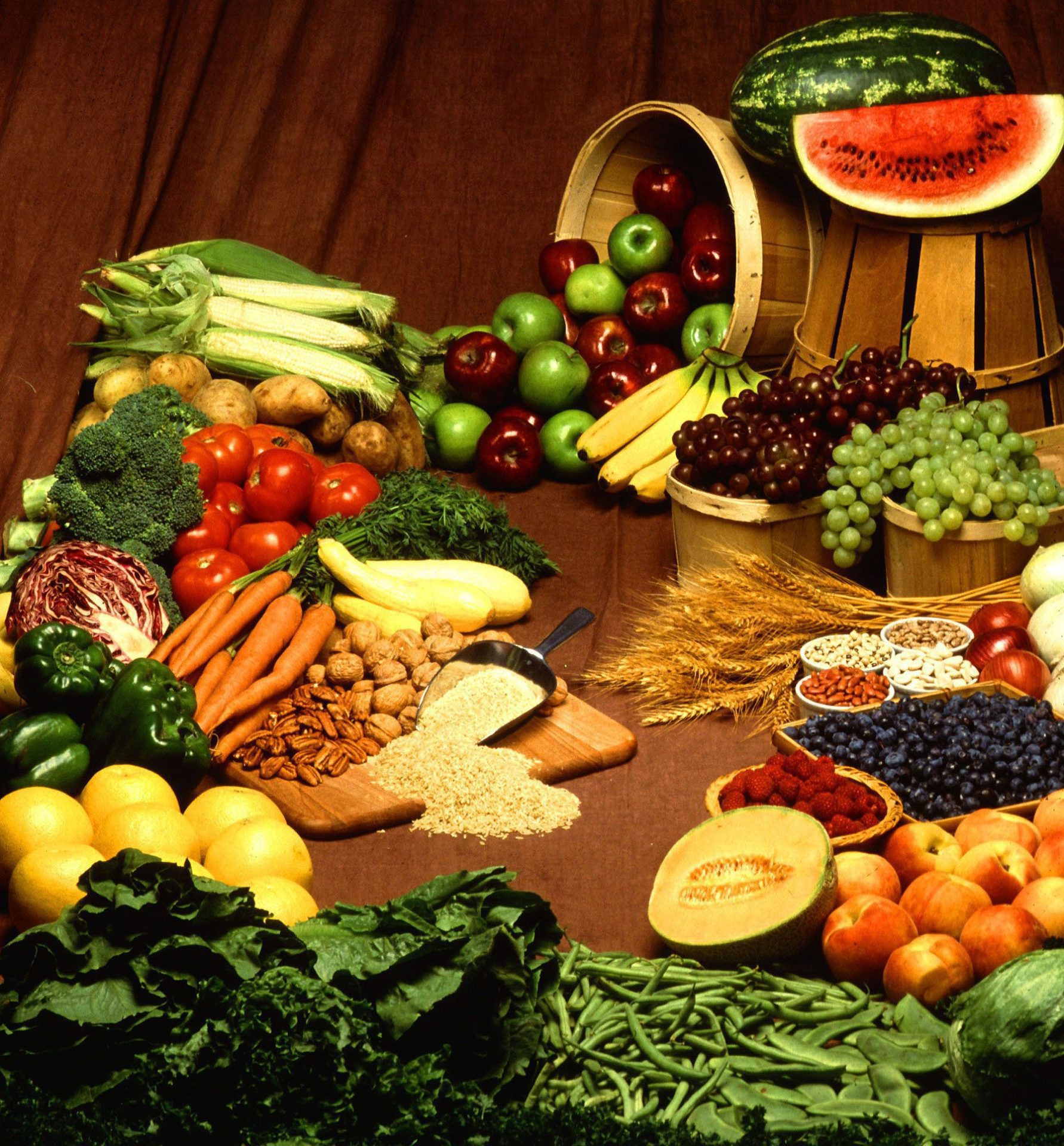 Food; fruit; vegetables; plants; diet; foodstuffs.